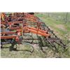 Image 6 : Morris Challenger Cultivator  27' c/w Gandy Box and 3 Bar Tines