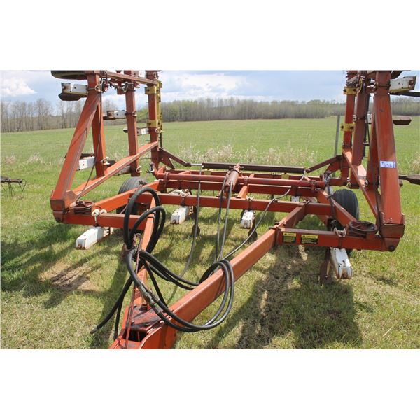 IH Cultivator 18' c/w Degelman Tines c/w Ram