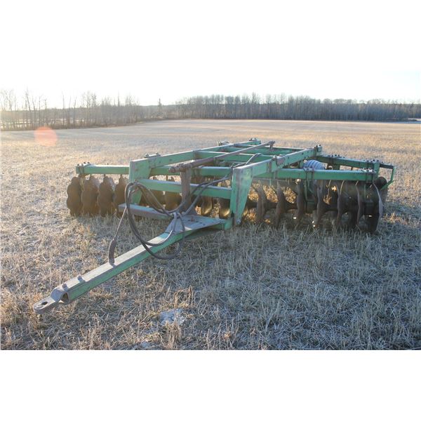 JD Offset Disc. Approx. 14', Serrated Frt Blades, Smooth Back Blades