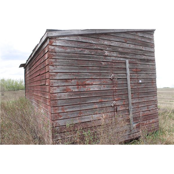 Wood Granary c/w Wood Contents (Buyer's Responsible for Loading)
