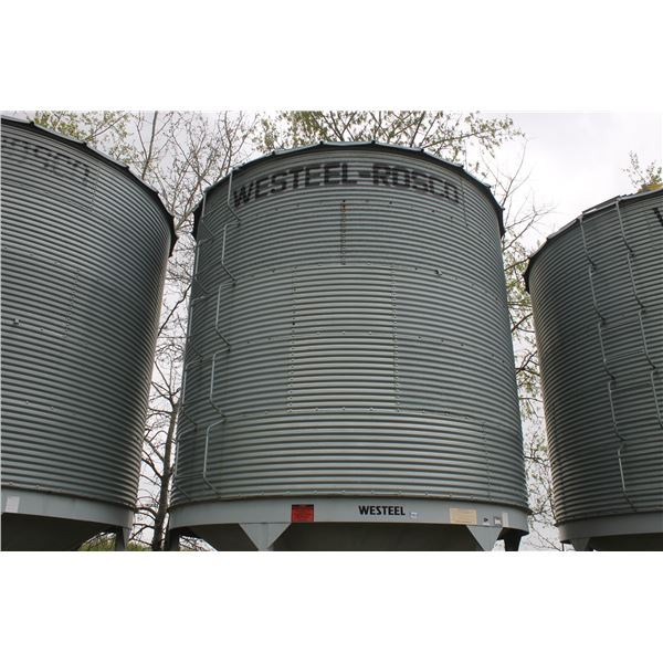 5 Ring Westeel Hopper Bin c/w Double Skid (Removal by Aug 1st, You Must Make Arrangements with Ullo 
