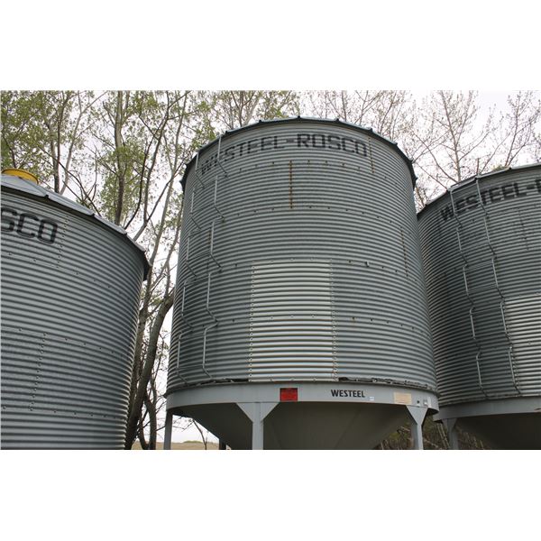 5 Ring Westeel Hopper Bin c/w Double Skid (Removal by Aug 1st, You Must Make Arrangements with Ullo 