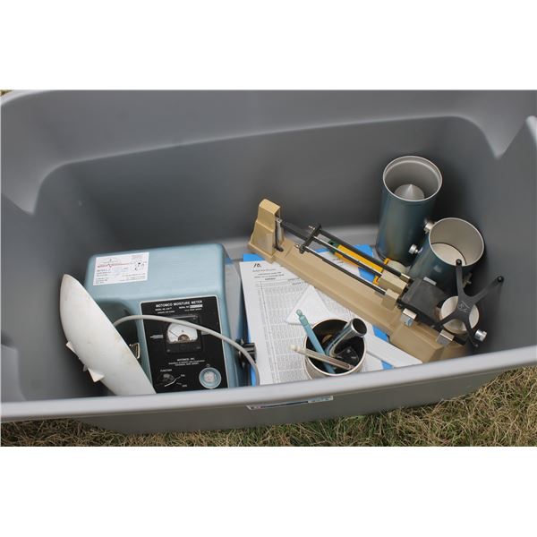 Motomco Moisture Meter c/w Scale and Access.