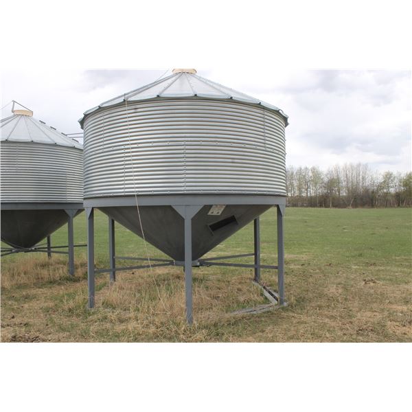 Double Ring Hopper Bin c/w Double Skid