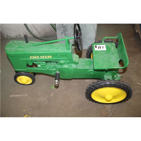 JOHN DEERE 60 PEDAL TRACTOR (APPROX. 1954/55)