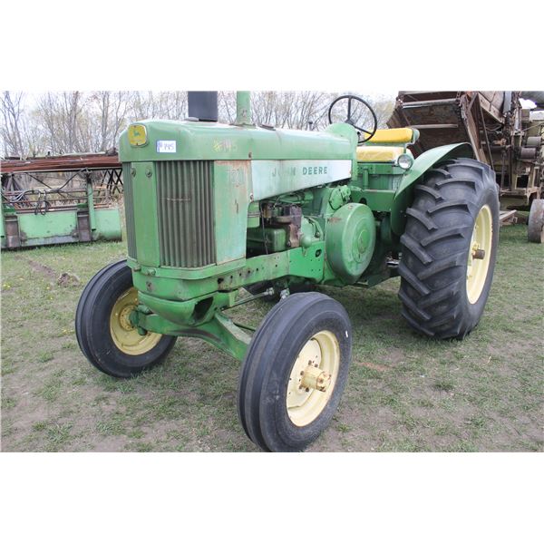 JOHN DEERE 730 GAS STANDARD