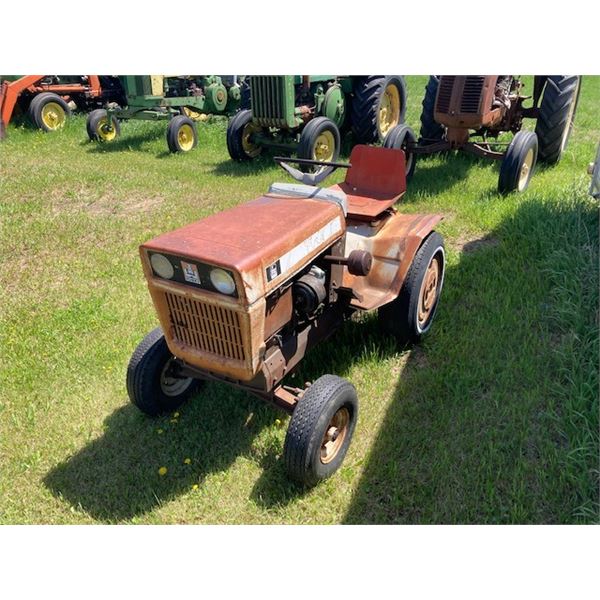 BOLENS GARDEN TRACTOR (RUNNING)