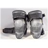Image 1 : USED SET OF HEAVY DUTY TOUGH BUILT KNEE PADS