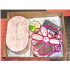 Image 1 : BOX WITH MAKEUP/ACCESSORY STORAGE BOX,