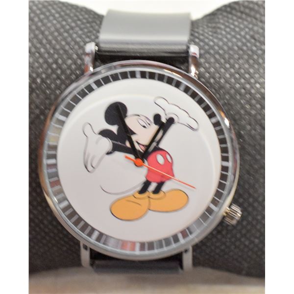 NEW MICKEY MOUSE QUARTZ MOVEMENT WATCH