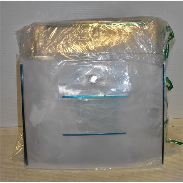 NEW REPACKED SET OF APPROXIMATELY 30 CLEAR STORAGE