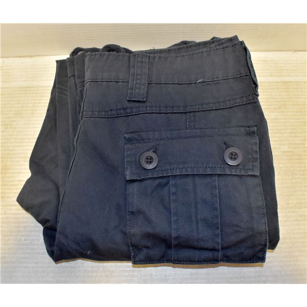 NEW REPACKED SIZE 32 MENS CARGO PANTS WITH