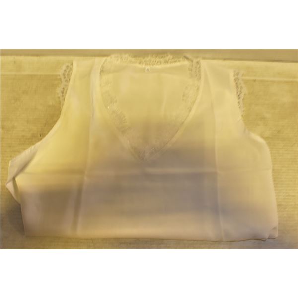 NEW REPACKED WHITE XL SEMI SHEAR LADIES SHIRT