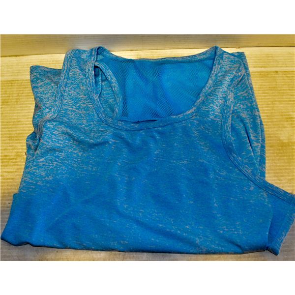 NEW LARGE LIGHT BLUE WOMENS ACTIVE WEAR SHIRT
