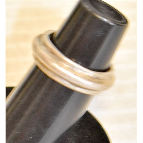 SILVER RING SIZE 4