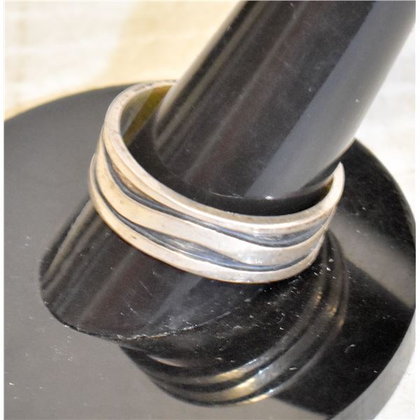 SILVER RING SIZE 9-1/2