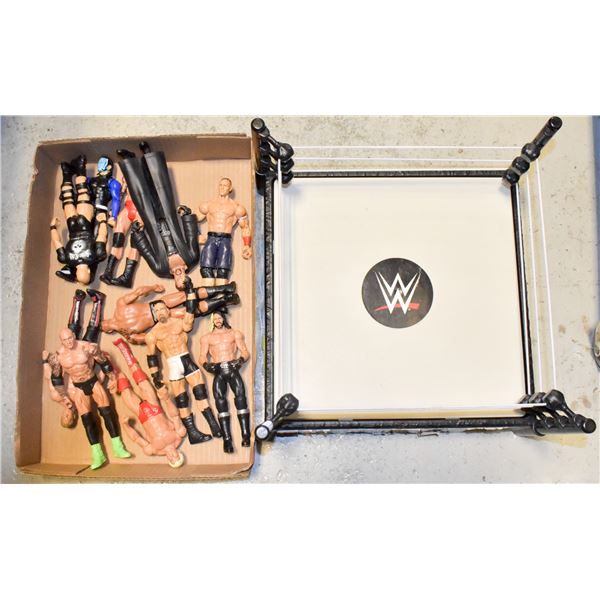 WWE WRESTLING RING WITH 11 VINTAGE ACTION FIGURES