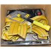 Image 1 : BOX WITH STRAPS, SCAPER & MORE