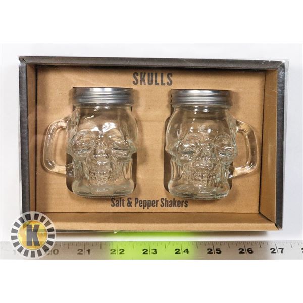 NEW SKULL THEME SALT AND PEPPER SHAKER SET