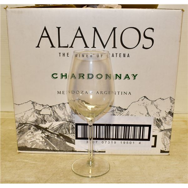 WINE GLASSES AND CHAMPAGNE FLUTES