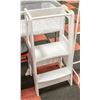 Image 1 : NEW KIDS WHITE KITCHEN STEP STOOL
