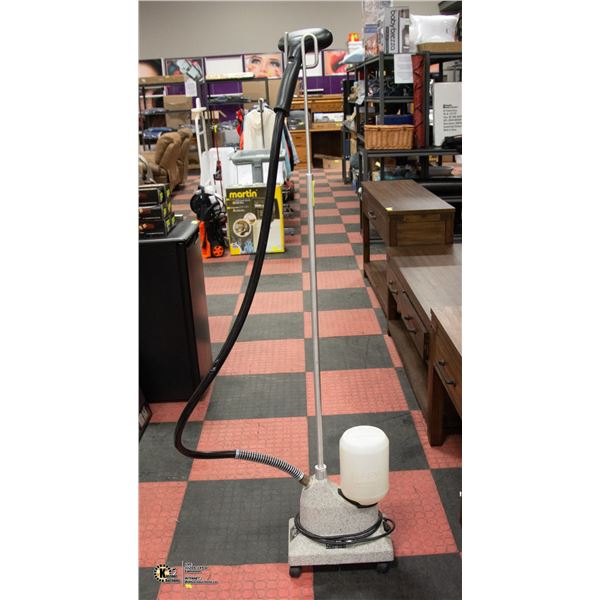CLOTHES STEAMER