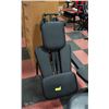 Image 1 : THE APPOLLO ADJUSTABLE FOLDING MASSAGE CHAIR