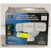 Image 1 : HOME ZONE 3000 LUMENS LED SECURITY LIGHT