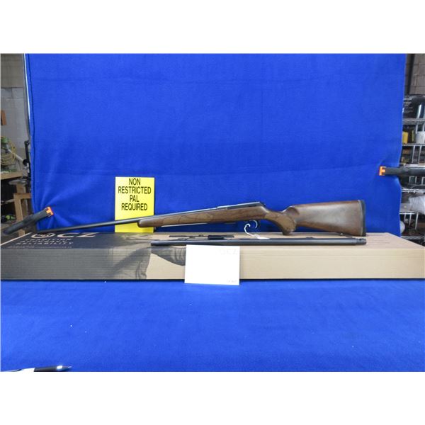 Non-Restricted - NEW CZ Amer. Combo in 17 HMR & 22 LR