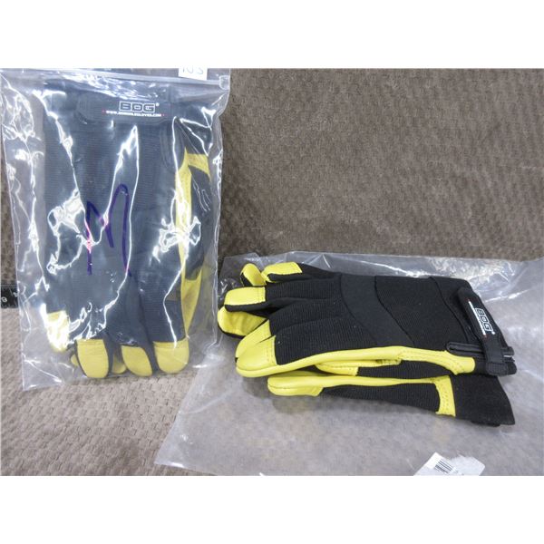 2 Pairs of Gloves - BDG - Size Medium - Appear Unused