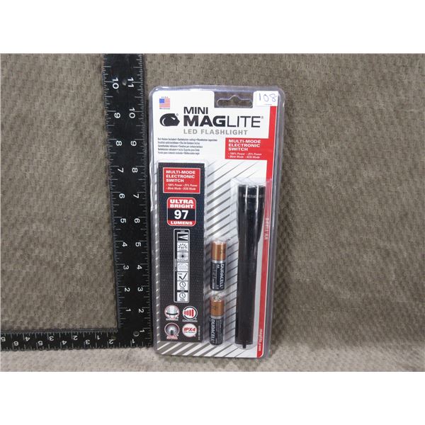 NEW - Mini MagLite LED Flashlight with Belt Holster