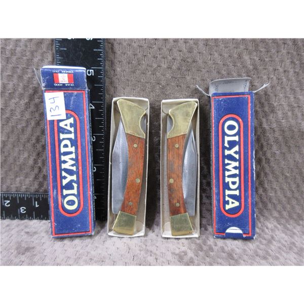 2 Locking Hunting Knives - Olympia - Appear new in box