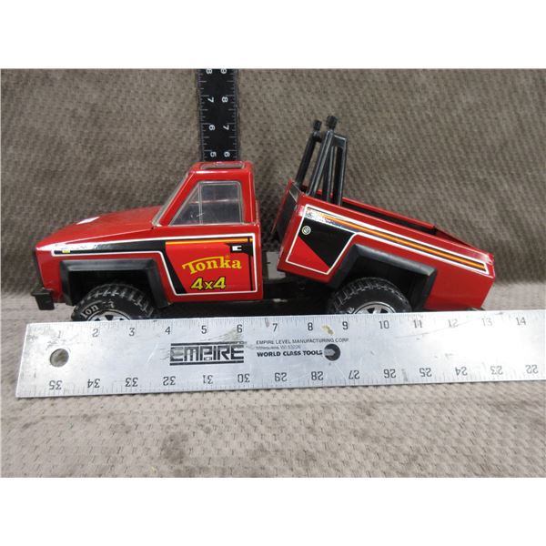 Vintage 1983 Tonka Pick Up Truck 4x4