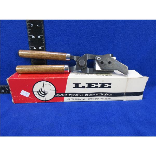 .358 Dia. 158gr Lee Double Cavity Bullet Mold