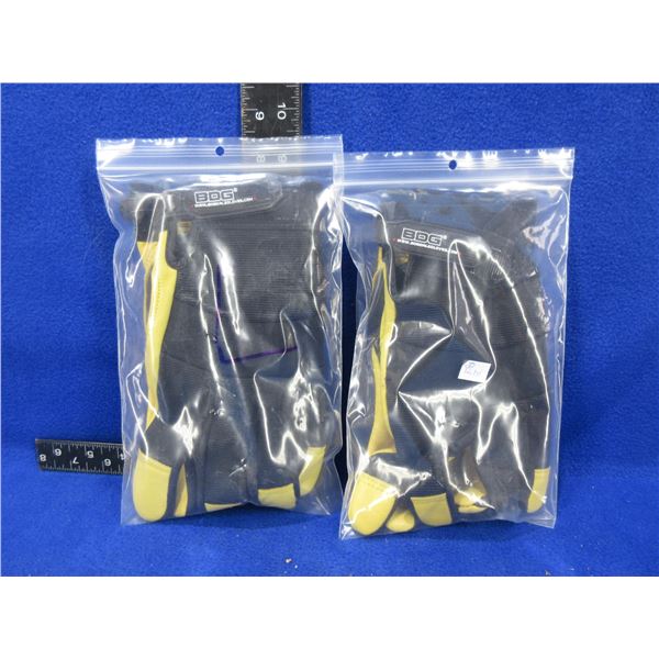 2 Pairs of Gloves - BDG - Size Large - Appear Unused