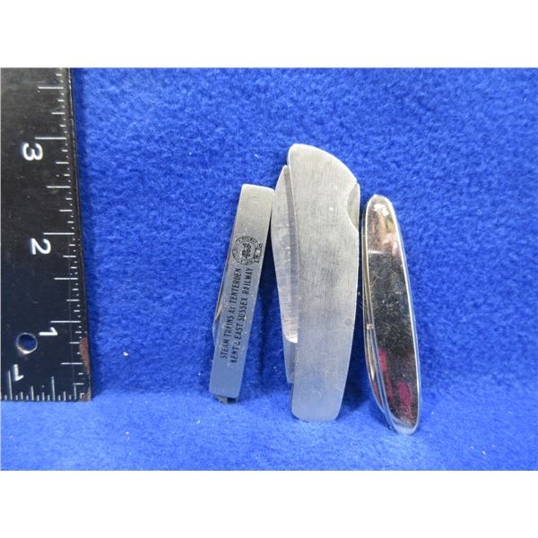 3 Miniature Pocket Knives