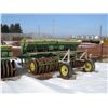 Image 2 : 12' JOHN DEERE HOE DRILL WITH FERTILIZER BOX