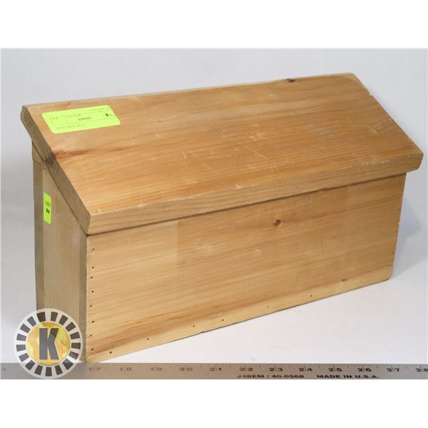 PINE MAIL BOX