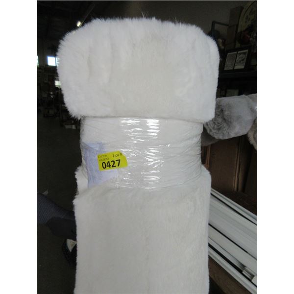 4' x 6' White Fun Fur Area Carpet