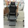 Image 1 : Gaming Chair with Pull Out Foot Rest