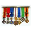 Image 2 : World Miniature Medals A Lot of 13 Medals on Two Barrettes Unc.