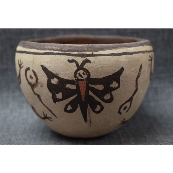 ZUNI INDIAN POTTERY BOWL