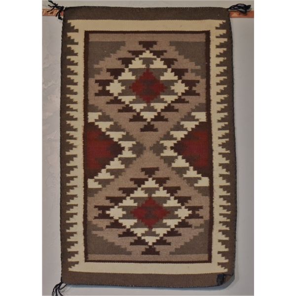 NAVAJO INDIAN TEXTILE