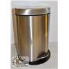 Image 1 : STAINLESS STEEL GARBAGE CAN WITH REMOVABLE