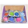 Image 1 : 7 LARGE DOG TOYS ASST.