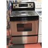 Image 1 : WHIRLPOOL STAINLESS STEEL GLASS TOP STOVE