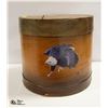 Image 1 : VINTAGE WOOD BARRELL WITH LID AND EAGLE ART