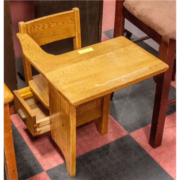 VINTAGE CHILDRENS DESK WITH CHAIR