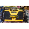 Image 1 : DEWALT WORKSITE RADIO