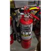 Image 1 : 2 CHARGED 5-7LBS FIRE EXTINGUISHERS